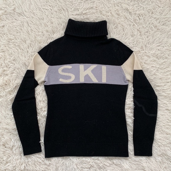Worn once Perfect moment sski sweater in black sz M - Picture 3 of 6